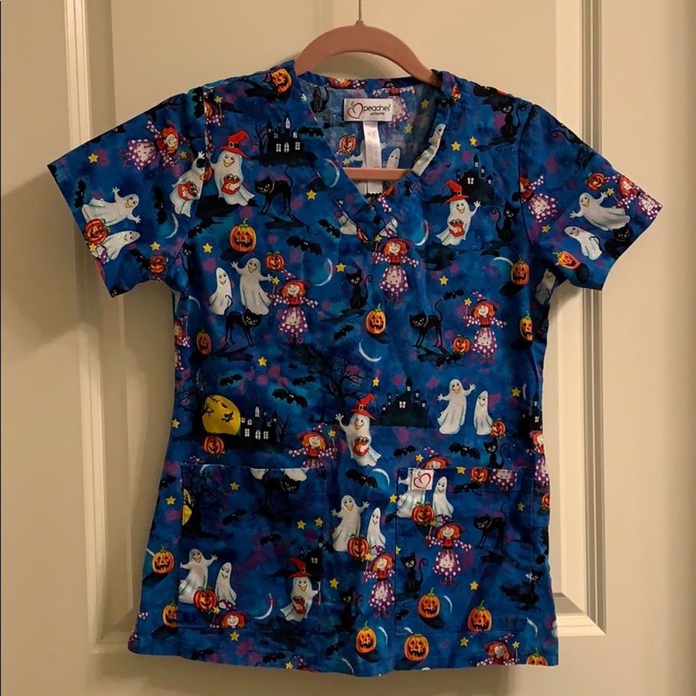 Peaches Sparkle Halloween Scrub Top